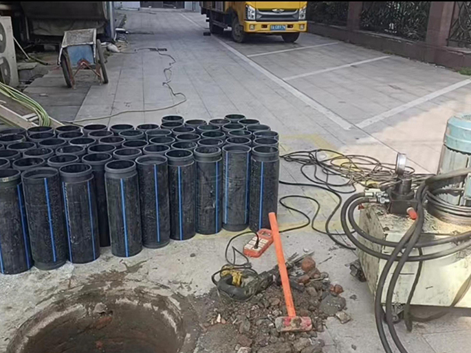 盐田PE置换管厂家 DN315置换管 非开挖管短管置换